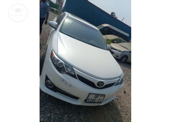 2014 Toyota Camry Spider Fully Loaded