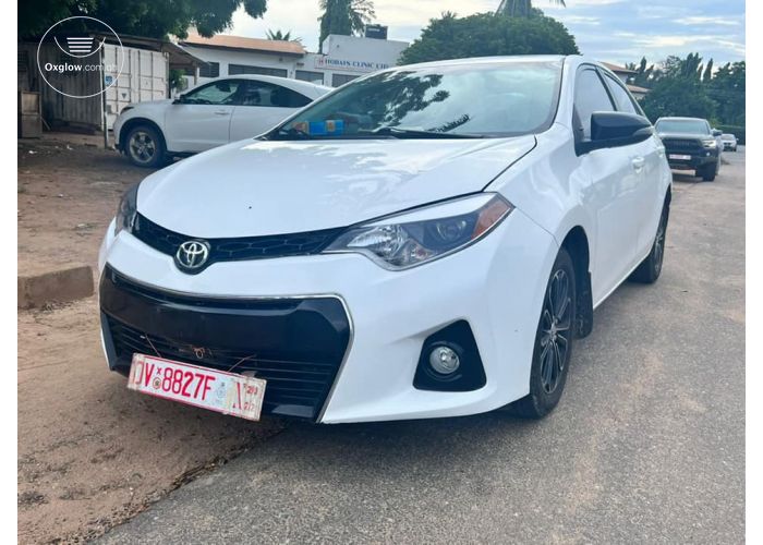 2015 Toyota Corolla LE Basic Option