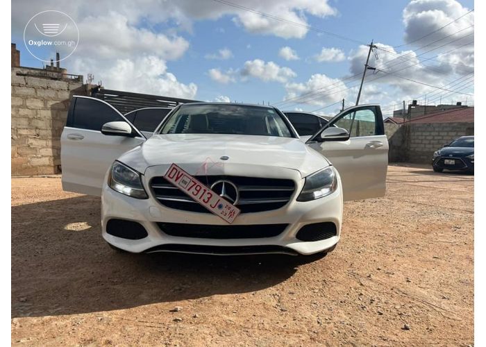 2017 Mercedes-Benz C300