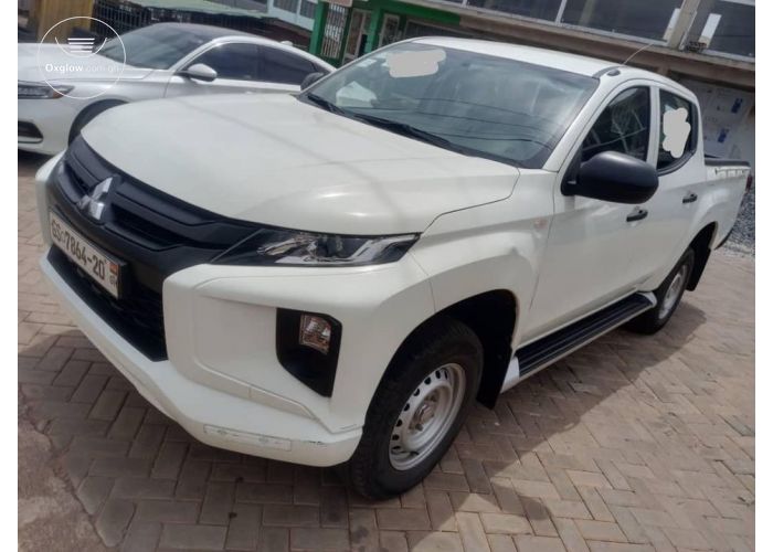 2020 Mitsubishi L200