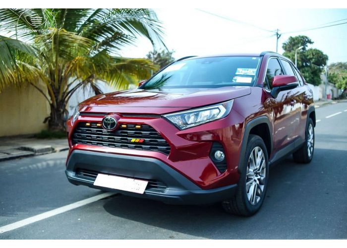 2020 Toyota RAV4 XLE Fully Loaded