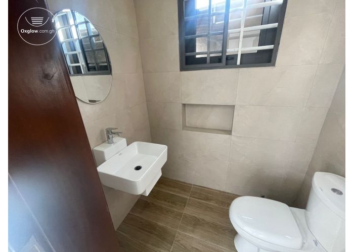 3 Bedrooms House For Sale