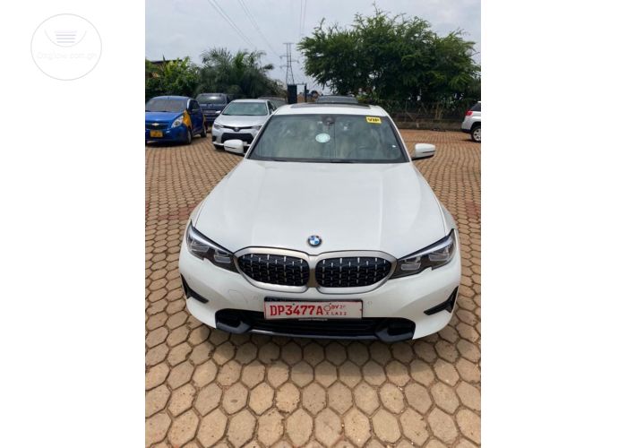 BMW 330i