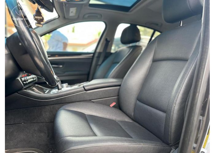 BMW 5 Series 5281xDrive
