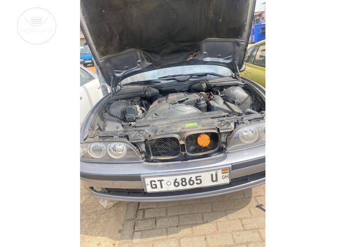 BMW 523i
