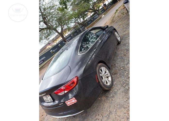 Chrysler 200