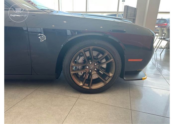 Dodge Challenger SRT