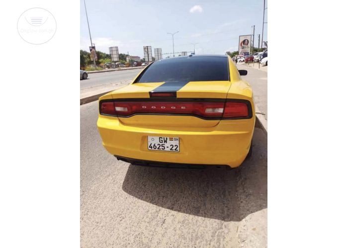 Dodge Charger SE