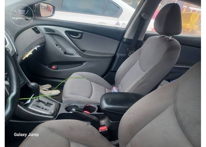 HYUNDAI ELANTRA 