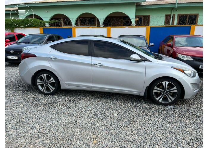 Hyundai Elantra 