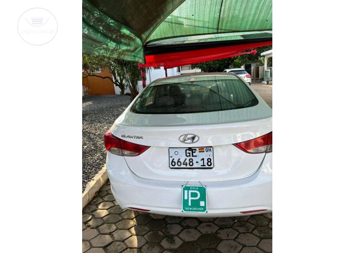 Hyundai Elantra 