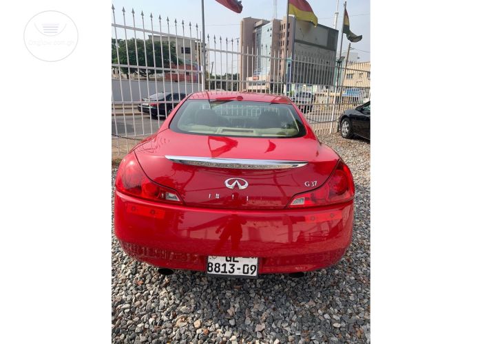 Infiniti G37 