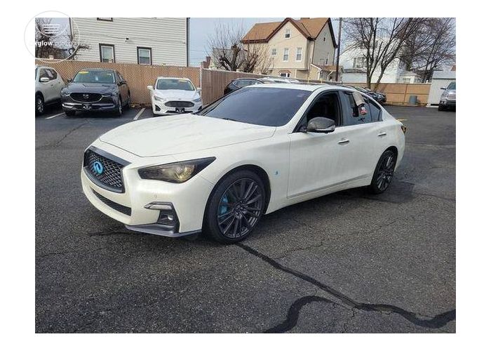 INFINITI Q50 