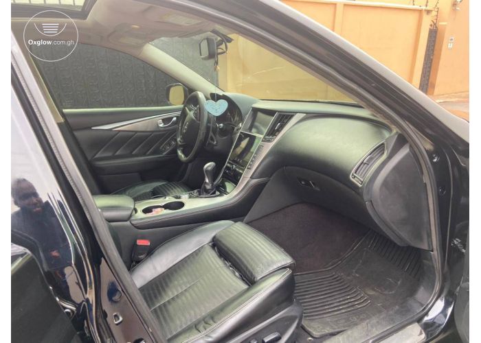 Infiniti Q50s