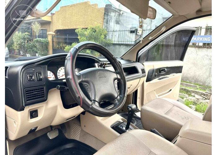 Isuzu Sportivo
