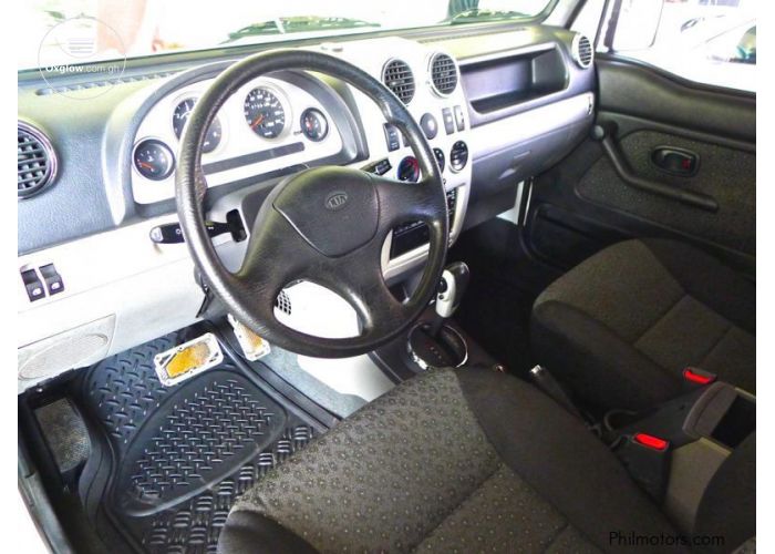 Kia Retona