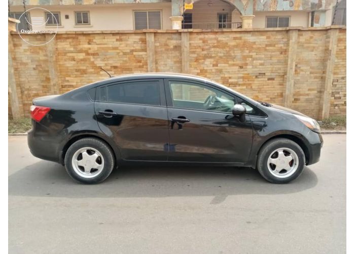 Kia Rio EX