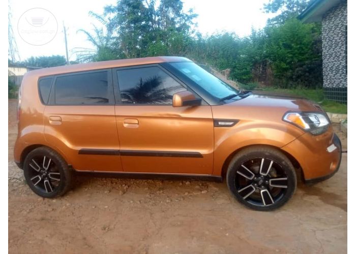 KIA SOUL
