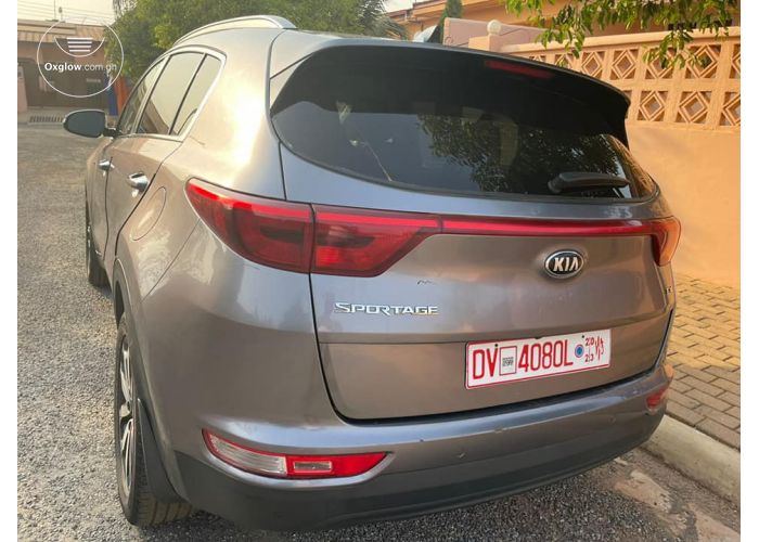 Kia Sportage EX