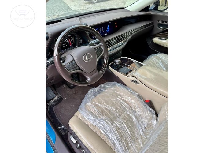 Lexus LS500