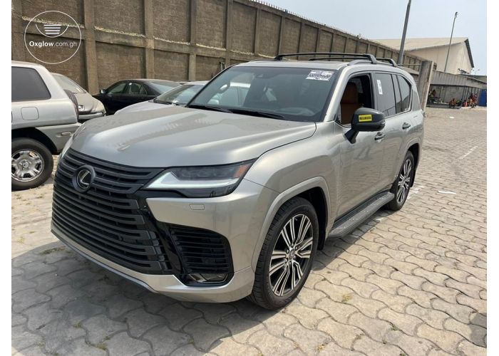 Lexus LX 600