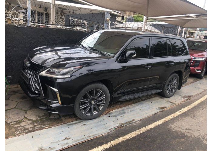 LEXUS LX570