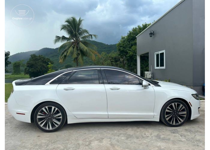 Lincoln MKZ 