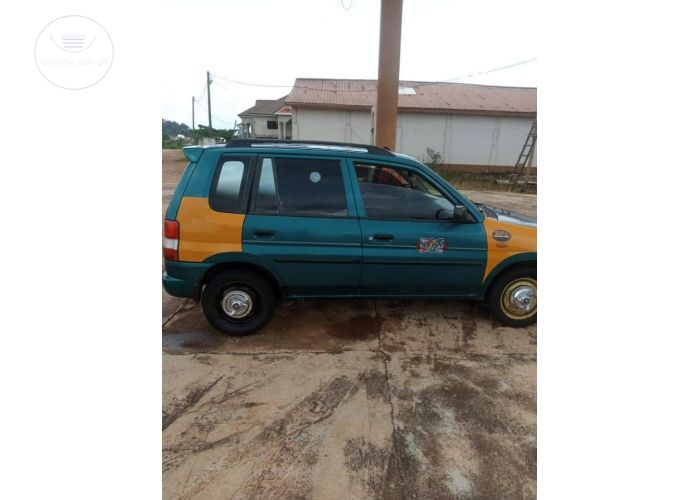 Mazda Demio 