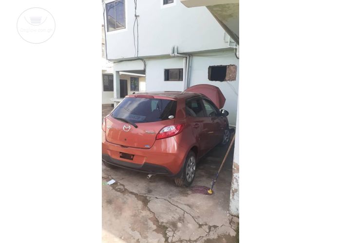 Mazda Demio 3