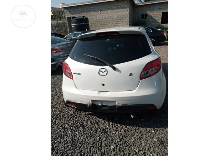 Mazda2 