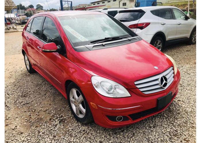 Mercedes Benz B200