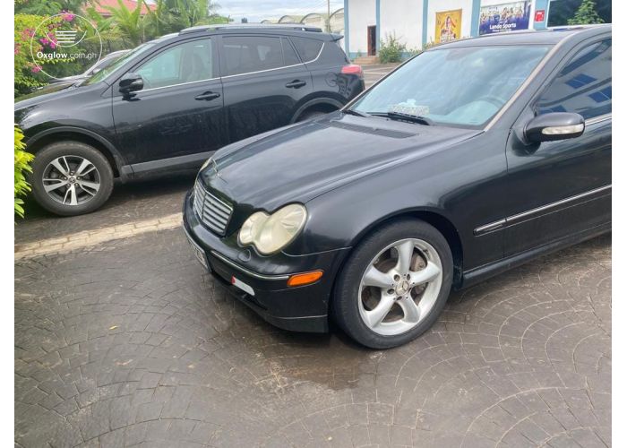 Mercedes Benz C-230