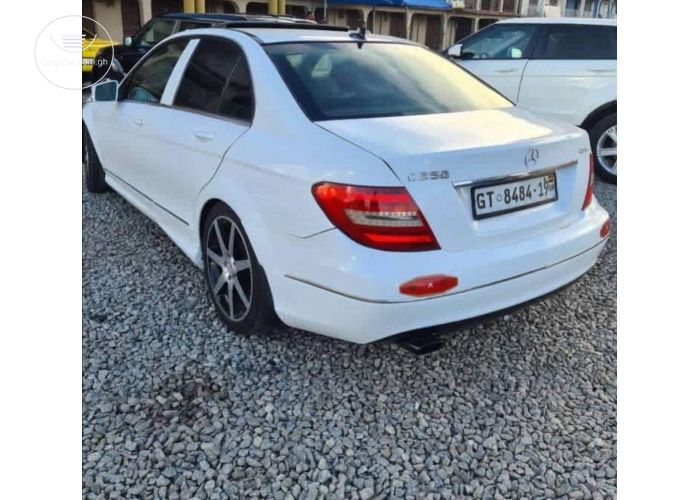 MERCEDES BENZ C250