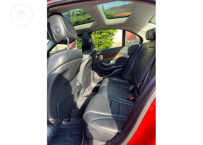 Mercedes Benz C300 