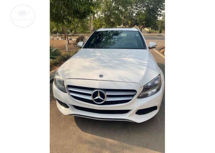 Mercedes Benz C300 2018 Model