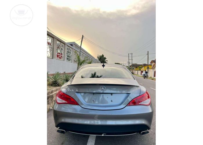 Mercedes Benz CLA 250
