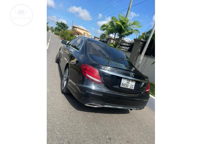 Mercedes-Benz E300