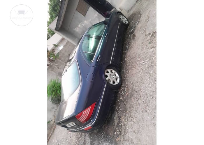 Mercedes Benz S320