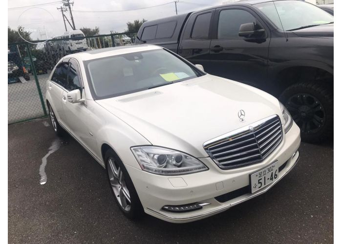 Mercedes-Benz S550