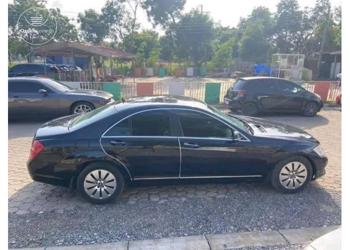 Mercedes-Benz S550