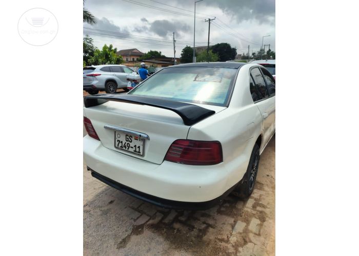 Mitsubishi Galant
