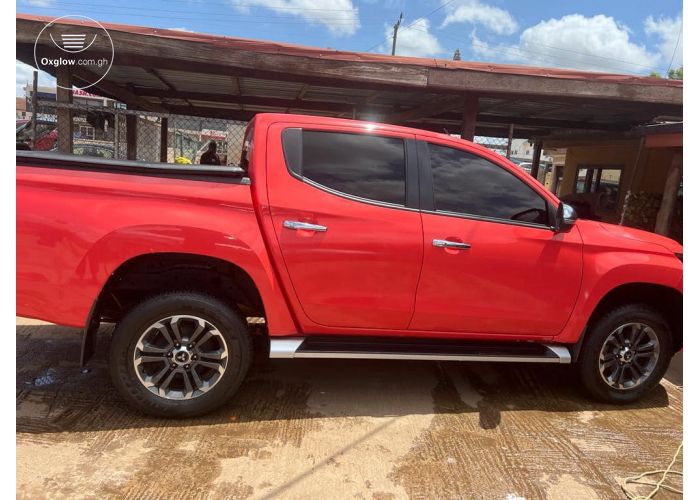 Mitsubishi L200