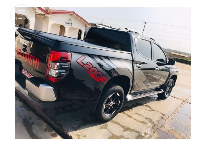 Mitsubishi L200