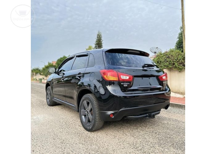 Mitsubishi RVR 