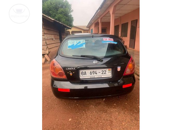 Nissan Almera