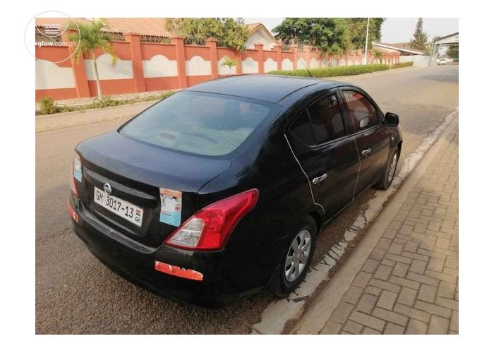 Nissan Almera