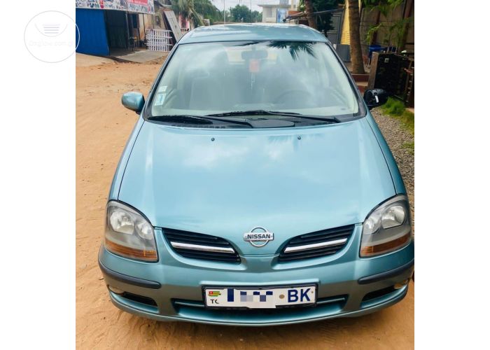 Nissan Almera Tino