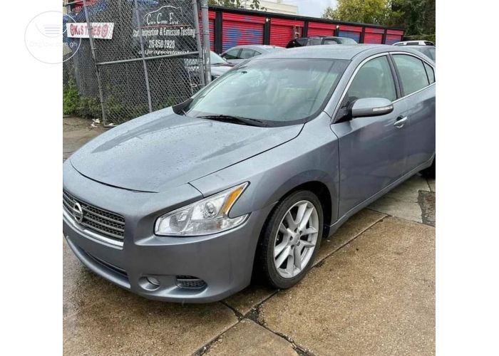 Nissan Maxima 