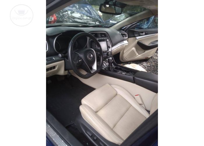 Nissan Maxima