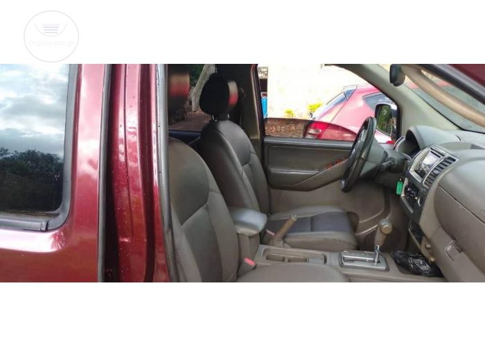 Nissan Navara LE